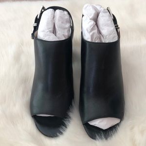 MICHAEL Michael Kors Cassie Sling - Size 8.5